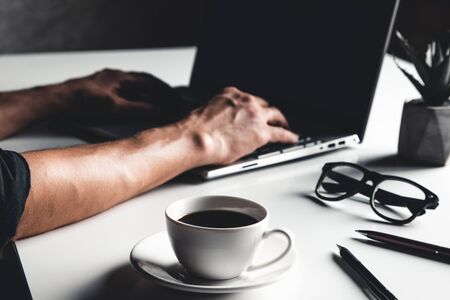 Balancing Informality and Professionalism in British-Focused SEO Copywriting